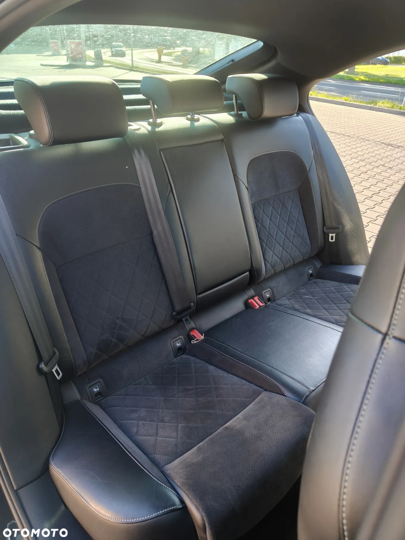 Skoda Superb 2.0 TDI SCR Sportline DSG - 24