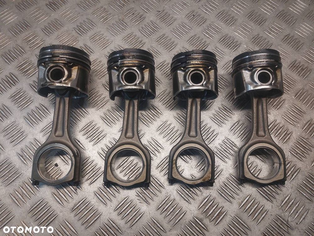 TŁOK + KORBOWÓD  PEUGEOT BIPPER I 1.4 HDI 8HS - 4