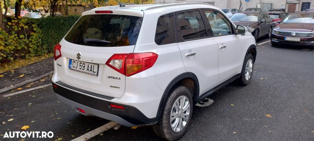 Suzuki Vitara 1.6 4X4 Luxus Aut. - 6