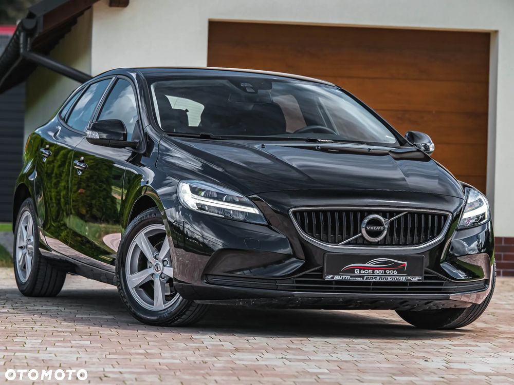 Volvo V40 D2 Momentum - 40