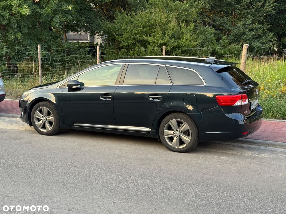 Toyota Avensis 1.8 Prestige MS - 4