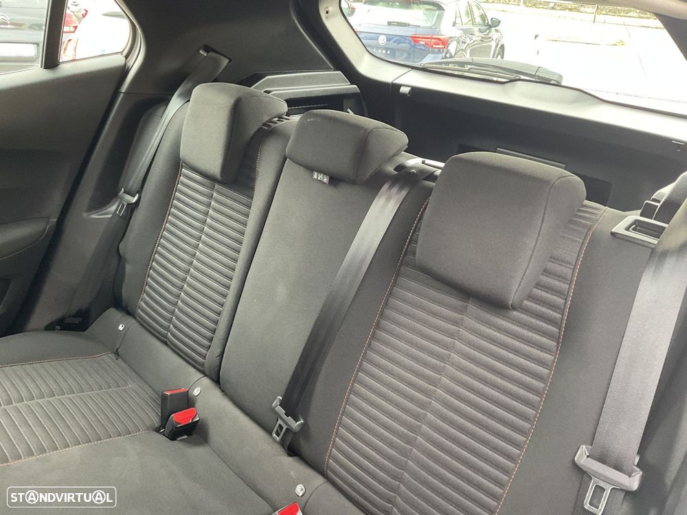 Peugeot 2008 1.2 PureTech Active Pack - 40