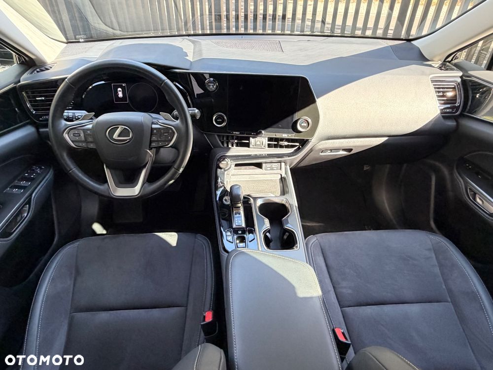 Lexus NX 350h Elegance AWD - 18