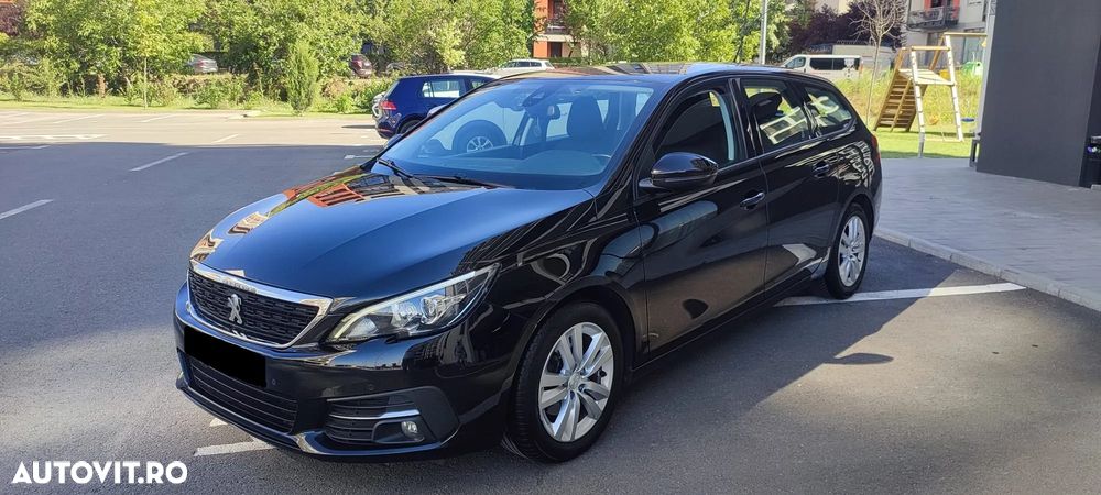 Peugeot 308 - 1