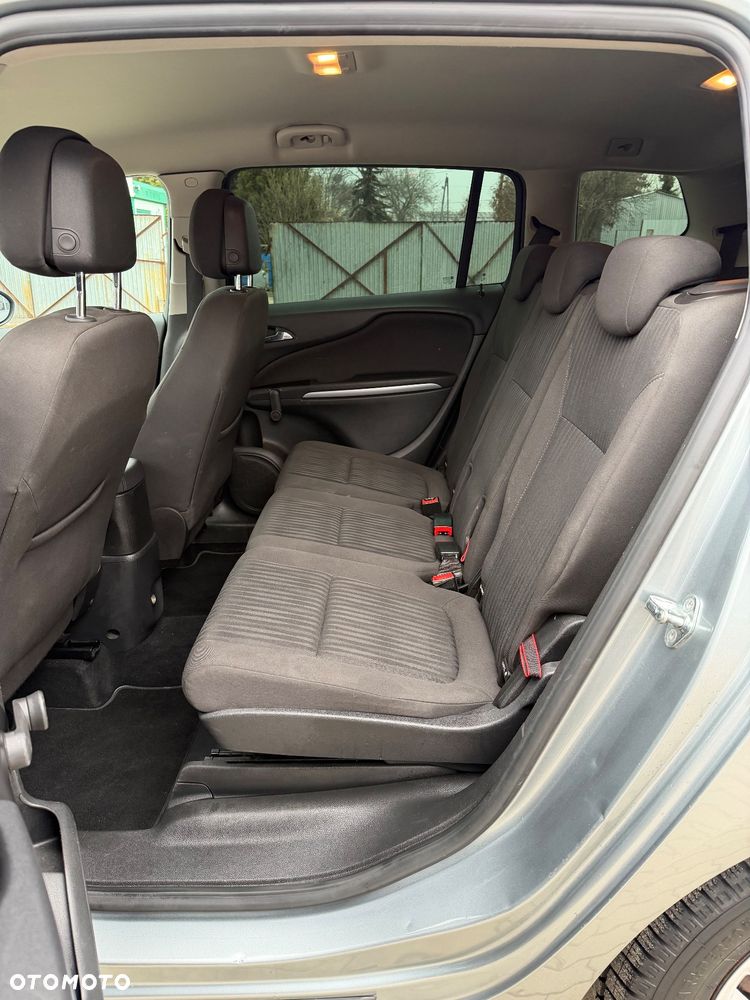 Opel Zafira - 14
