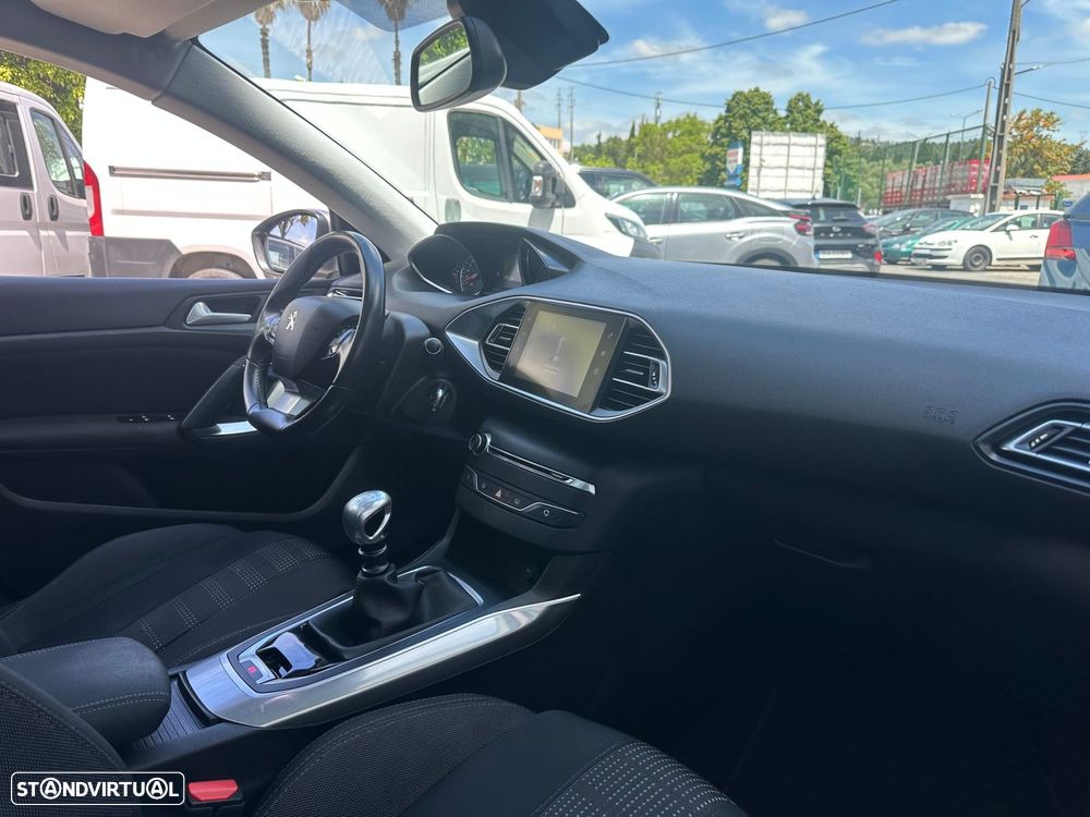 Peugeot 308 SW 1.6 BlueHDi Allure - 18