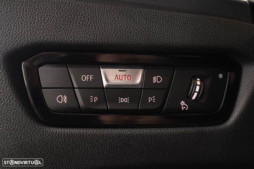 BMW 420 Gran Coupé i Pack Desportivo M Auto - 18