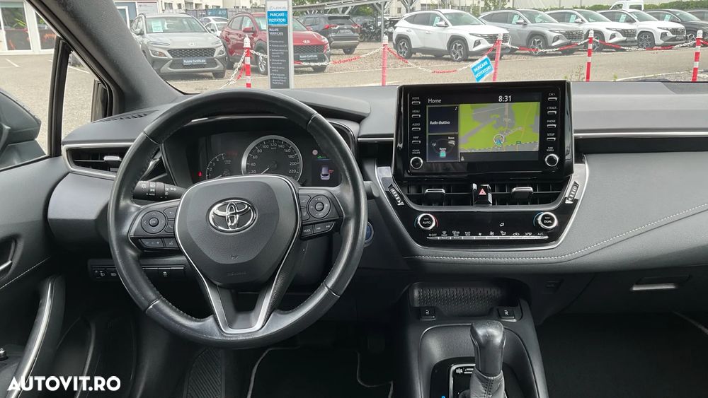 Toyota Corolla 1.8 HSD Dynamic - 11