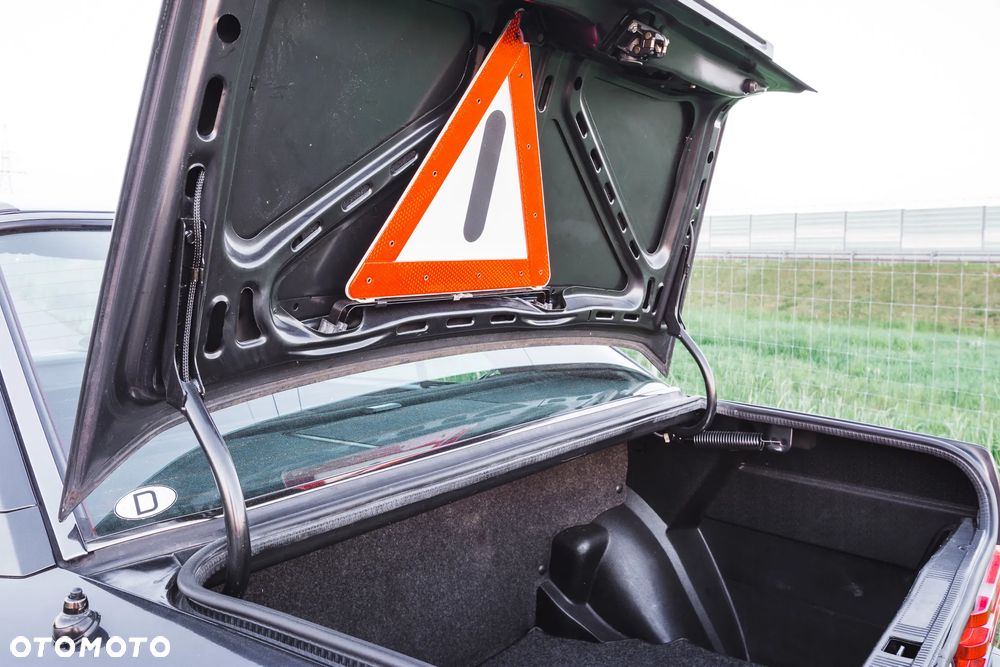 Mercedes-Benz W201 (190) - 25