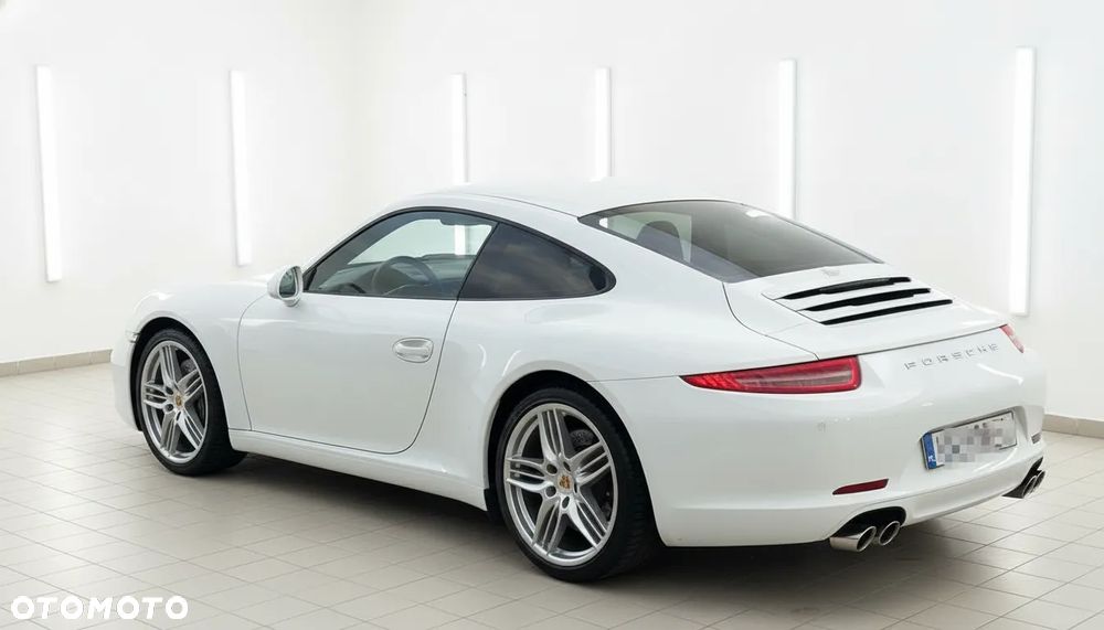 Porsche 911 Carrera PDK Black Edition - 2