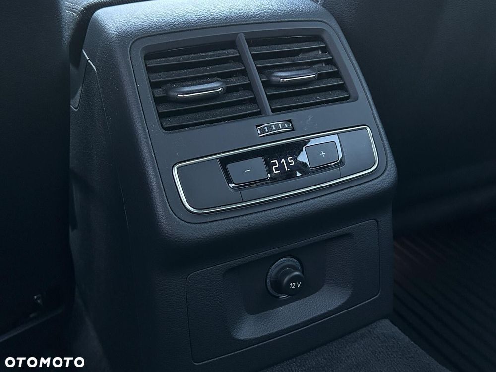 Audi A4 Limousine - 36