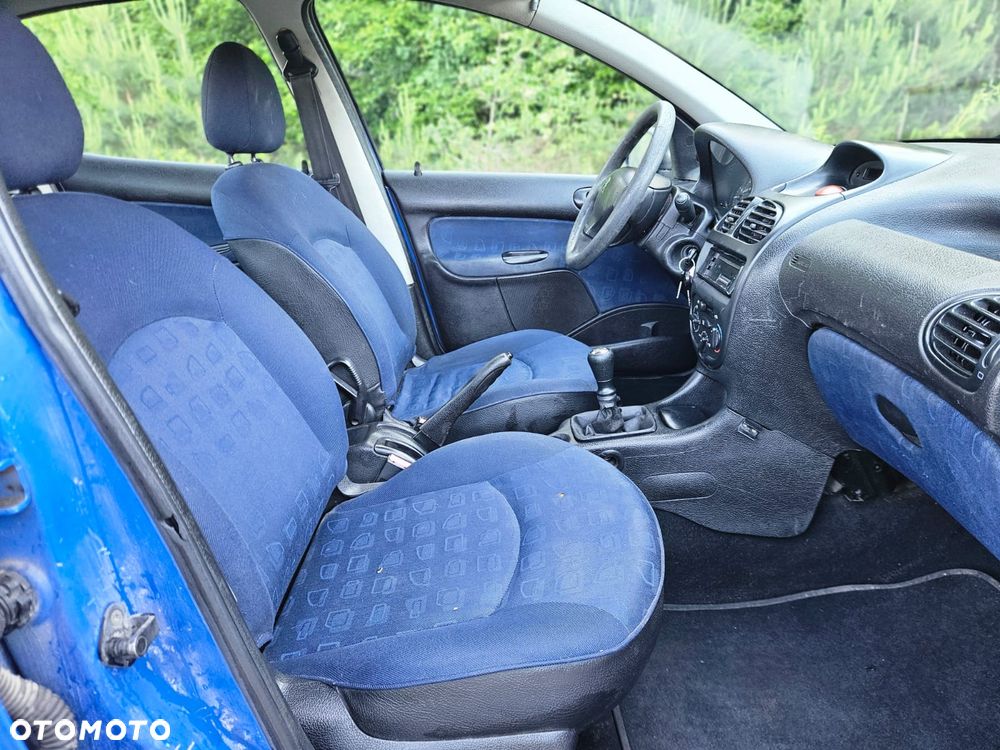 Peugeot 206 - 3