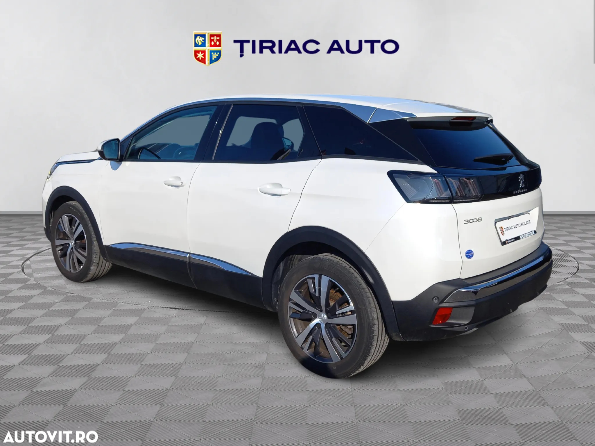Peugeot 3008 1.5 BlueHDI S&S EAT8 Allure - 4