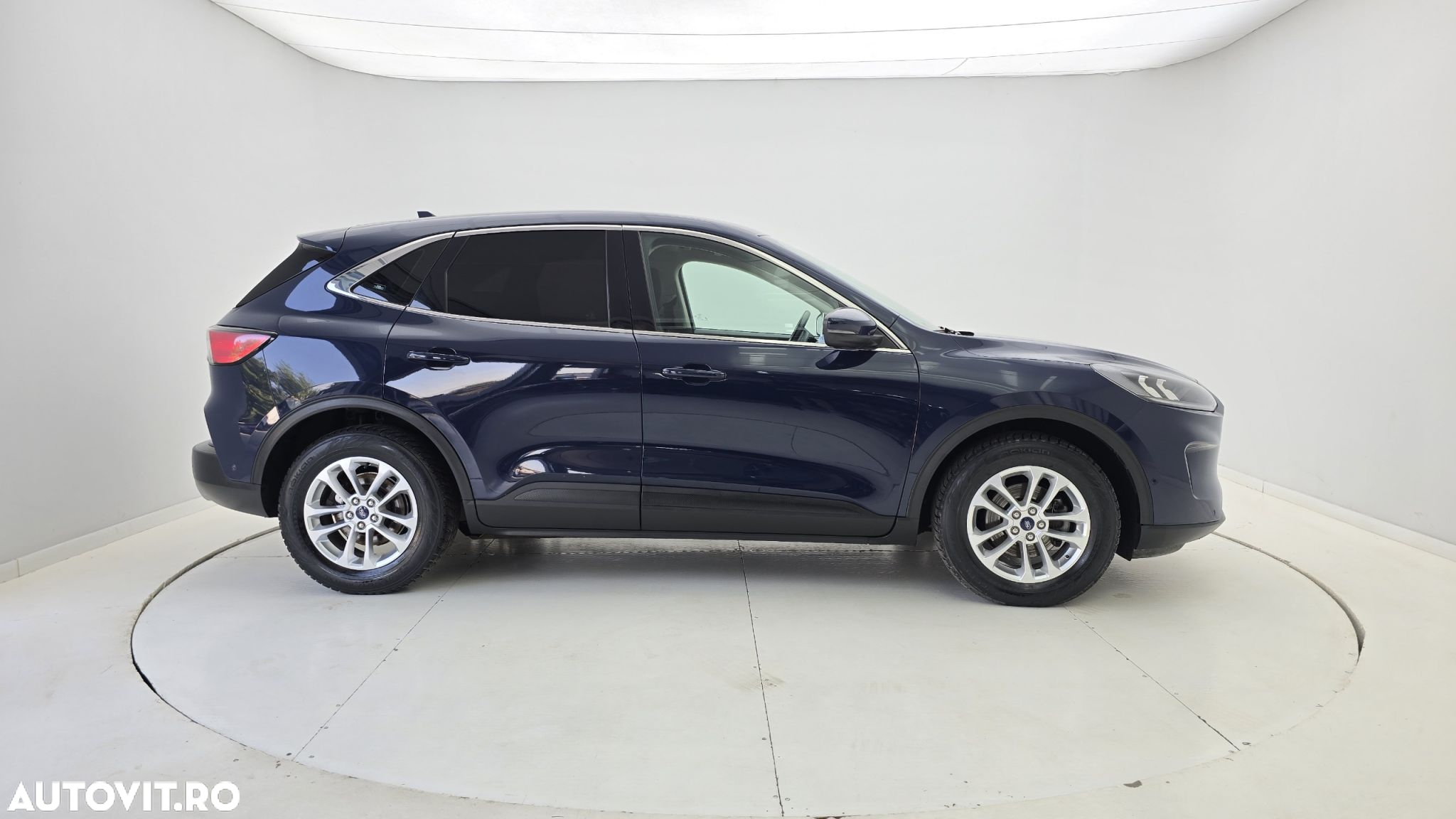Ford Kuga - 5