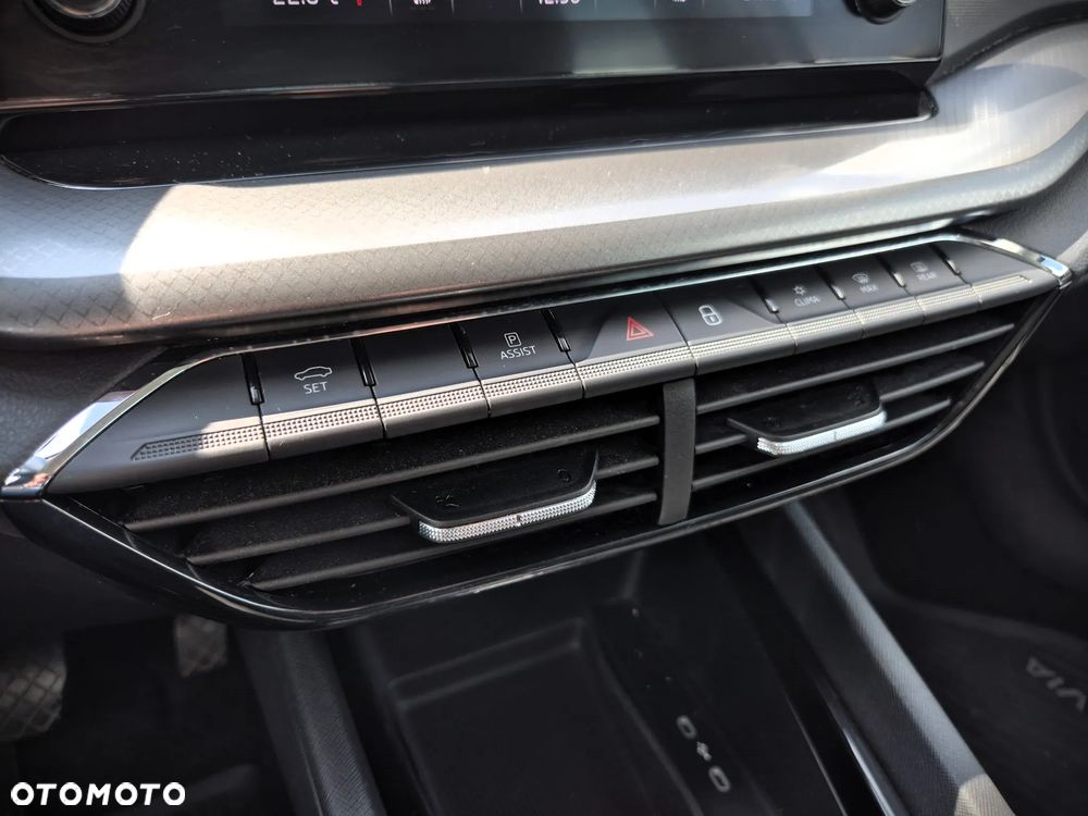 Skoda Octavia 2.0 TDI Ambition DSG - 32
