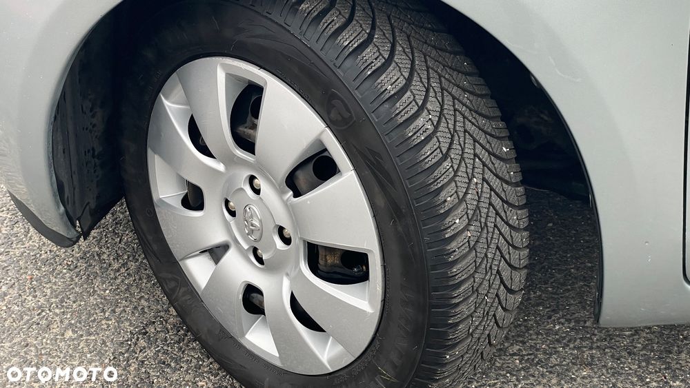 Toyota Yaris - 9