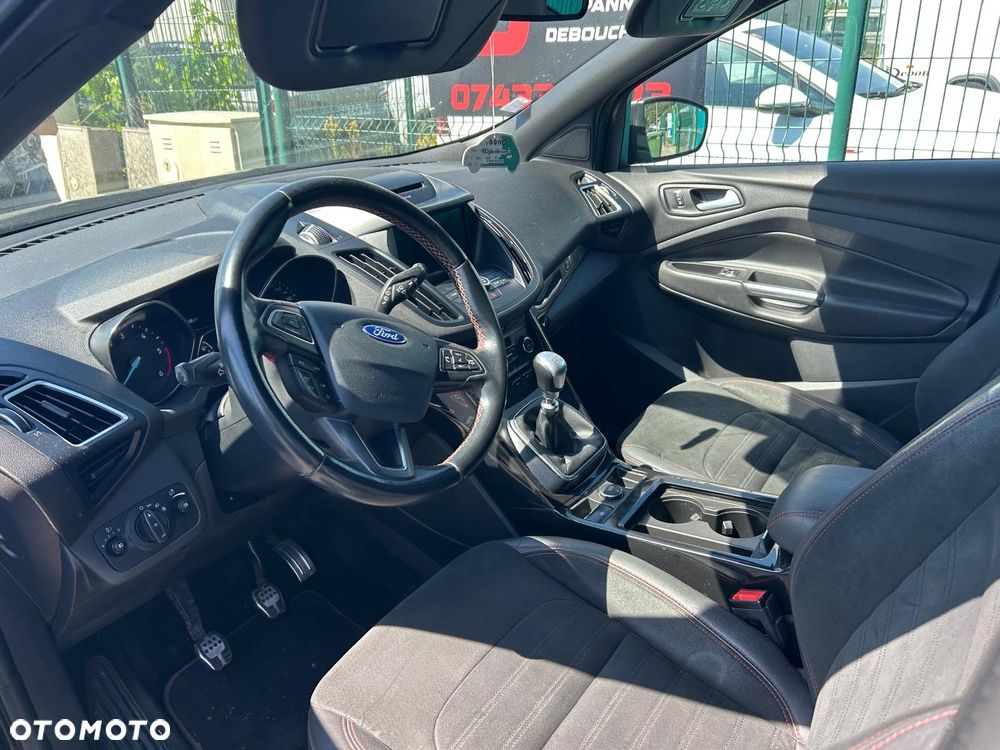 Ford Kuga 2.0 TDCi 2x4 ST-Line - 5
