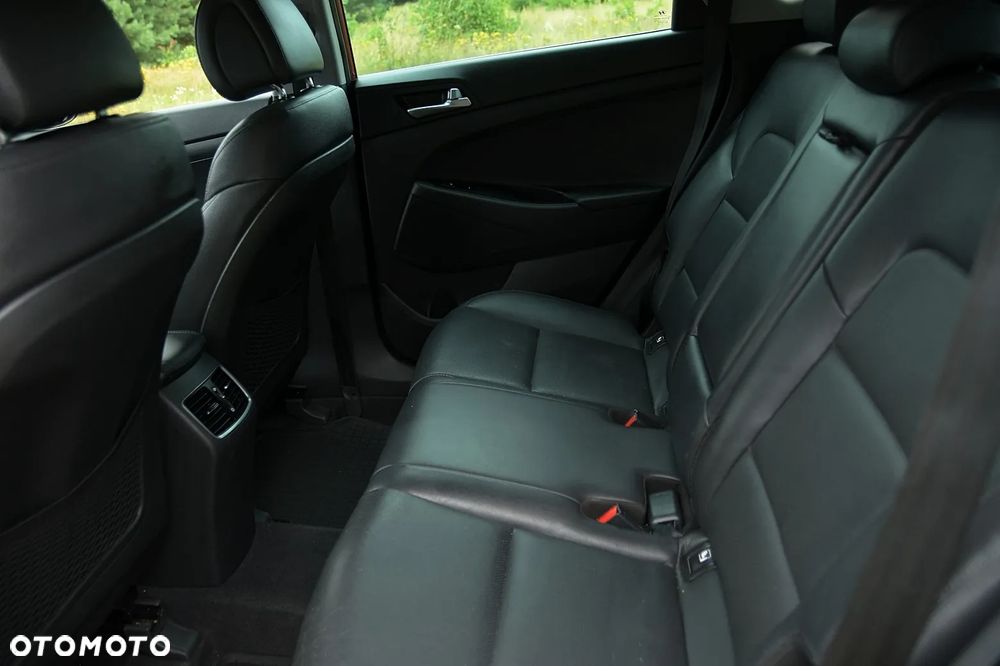 Hyundai Tucson 1.7 CRDI BlueDrive Comfort 2WD - 23
