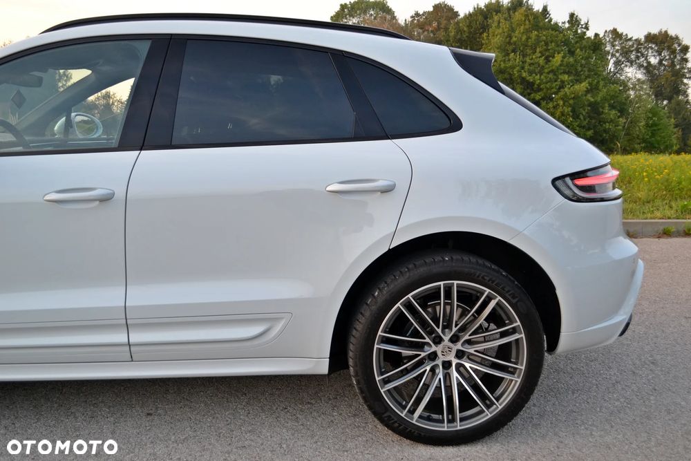Porsche Macan - 10