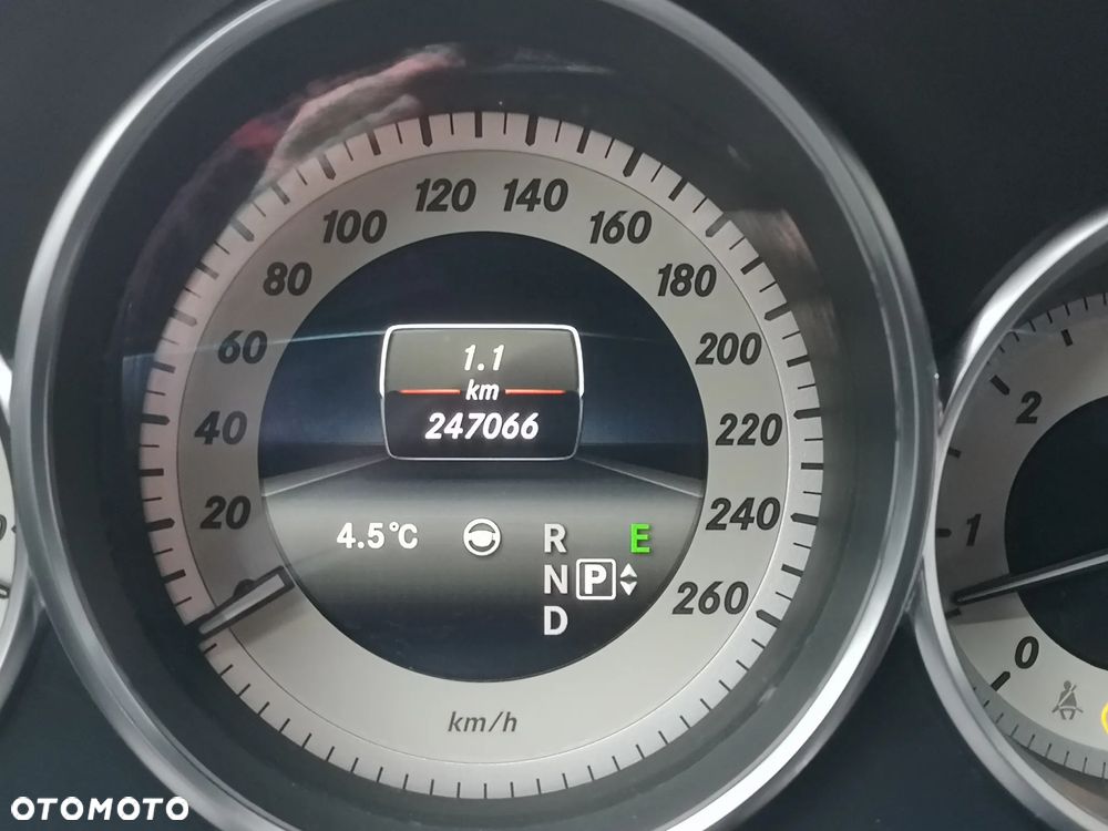 Mercedes-Benz CLS - 16