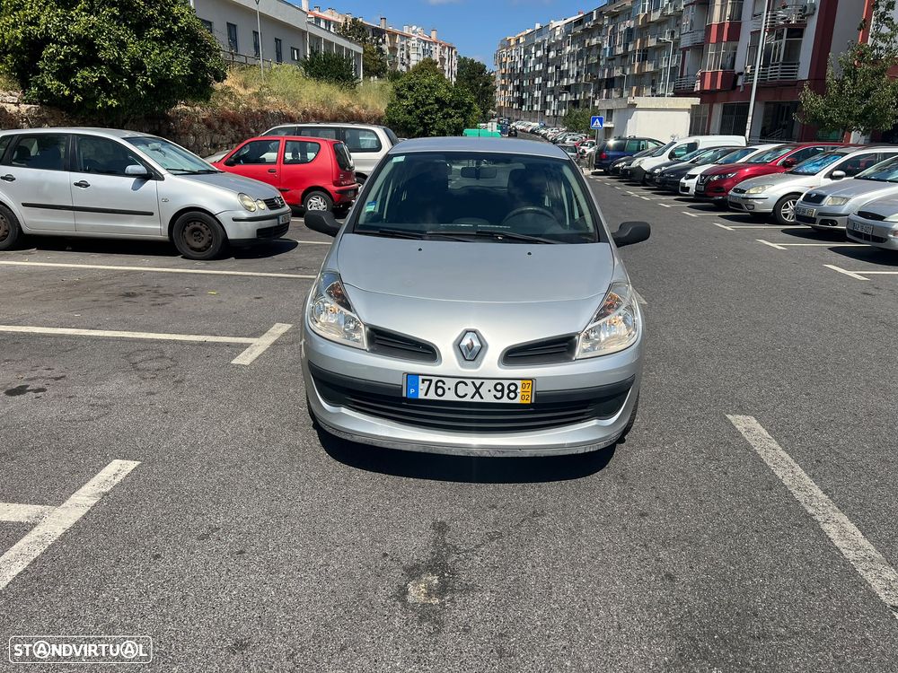 Renault Clio 1.2 16V Confort - 4