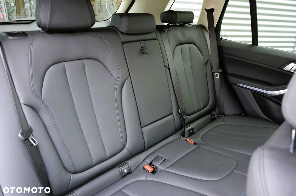 BMW X5 xDrive45e xLine - 28