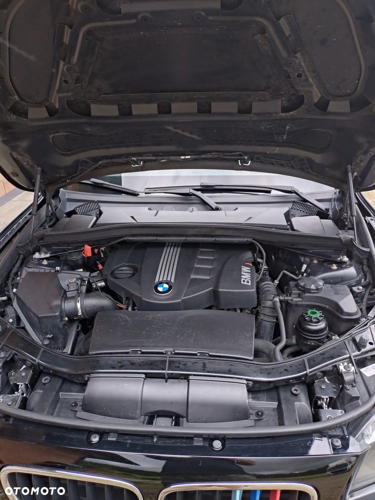 BMW X1 sDrive18d - 12