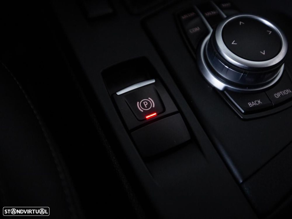 BMW X1 16 d sDrive Advantage Auto - 20