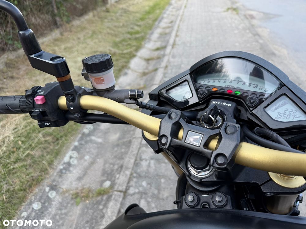 Honda CB - 33