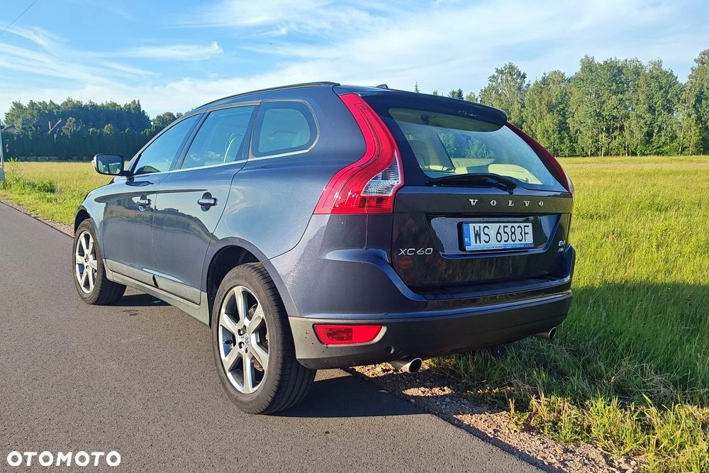 Volvo XC 60 2.4D AWD Momentum - 7