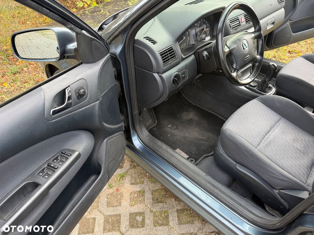 Skoda Octavia 2.0 Tour - 14