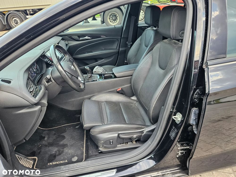 Opel Insignia - 13