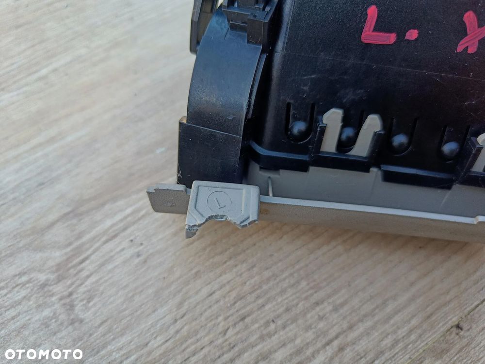 MERCEDES W211 KRATKA NAWIEWU LEWA PRAWA BEŻOWA BANAN - 13