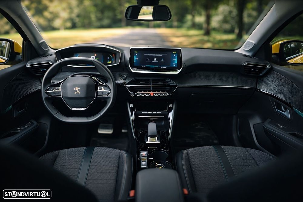 Peugeot e-208 Active - 10