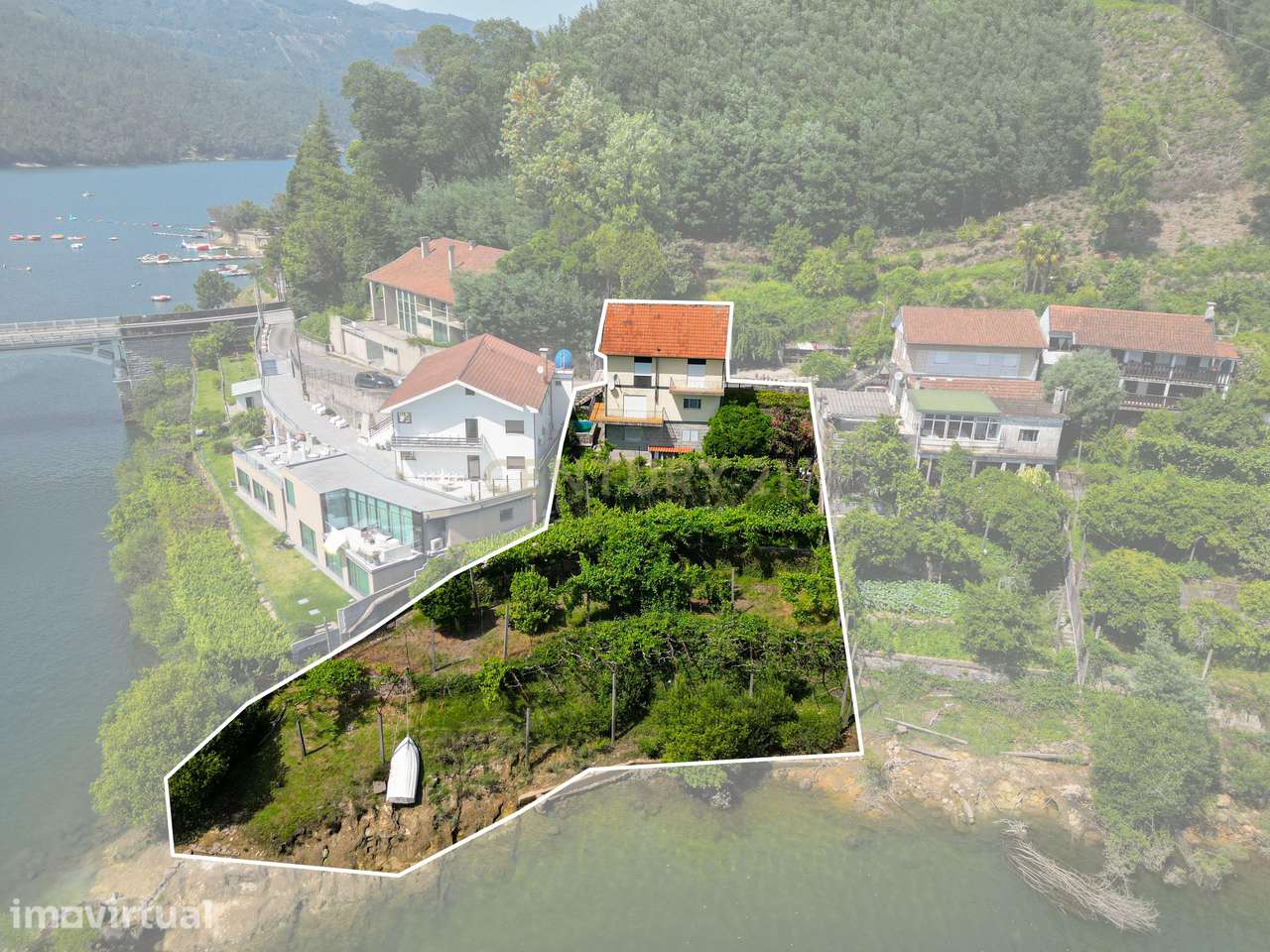 Propriedade única no geres , duas casas com acesso ao rio (No rio Cald - Grande imagem: 2/41