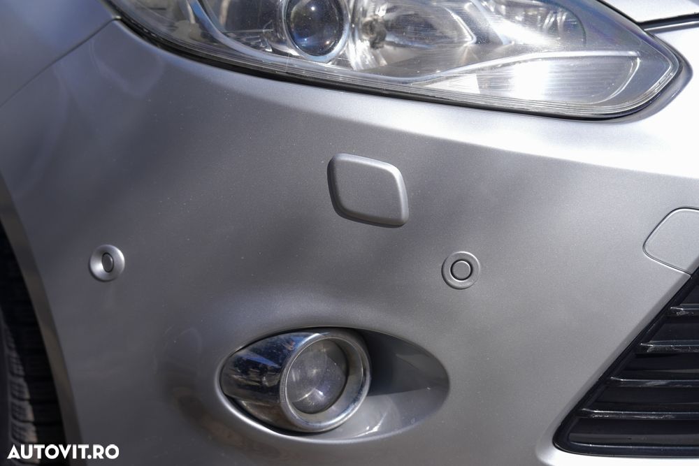 Ford Focus 2.0 TDCI DPF Titanium - 23