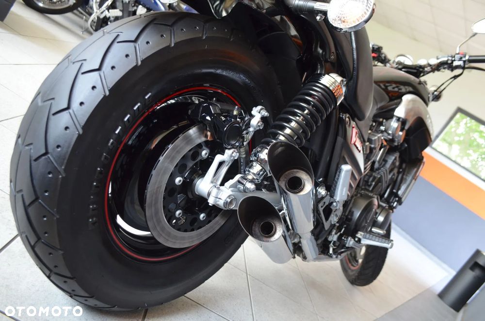 Yamaha V-MAX - 19