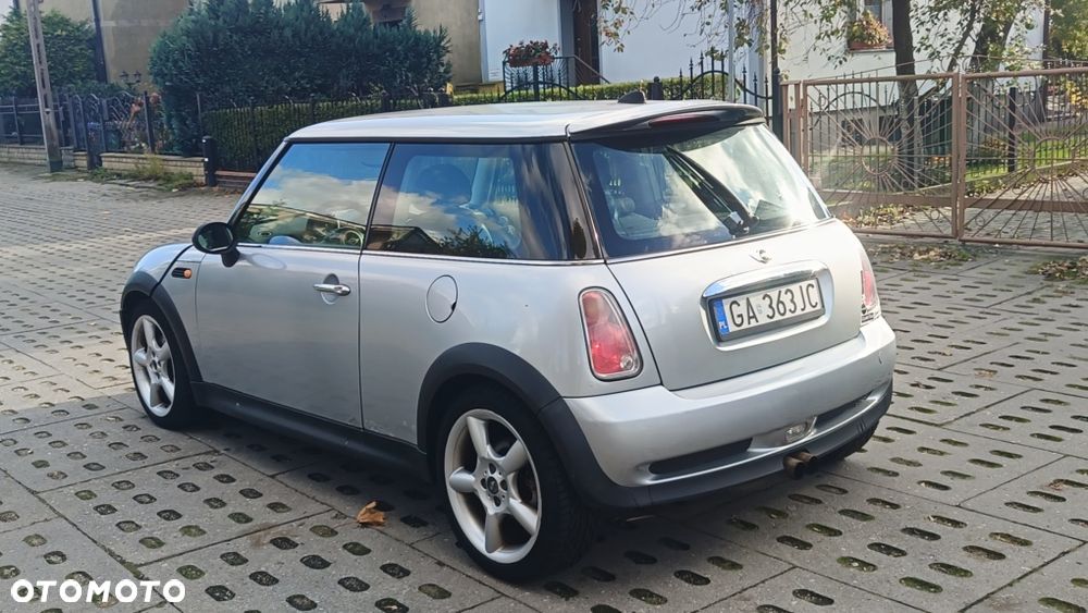 MINI ONE - 4