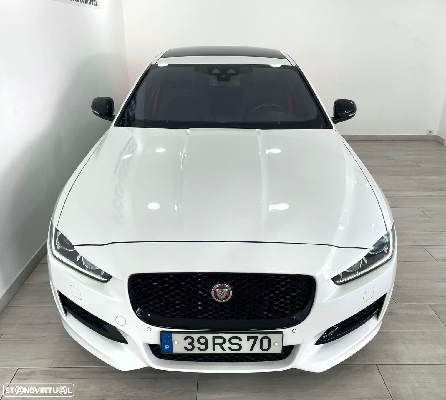 Jaguar XE 2.0 D R-Sport Aut. - 11