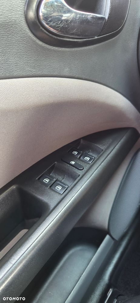 Seat Altea XL 1.6 Reference Comfort - 25