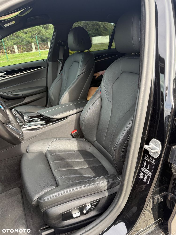 BMW Seria 5 520d MHEV M Sport sport - 7