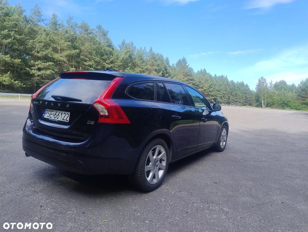 Volvo V60 D2 Geartronic - 8