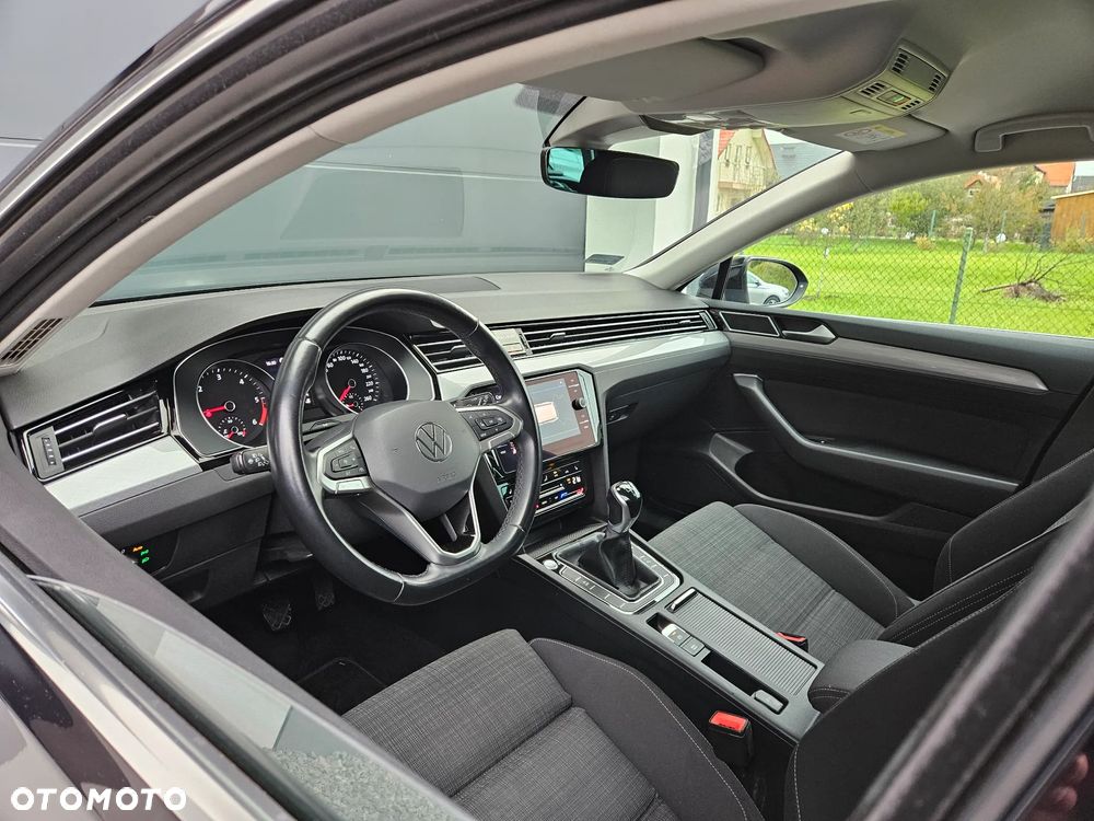 Volkswagen Passat 2.0 TDI EVO Business - 11