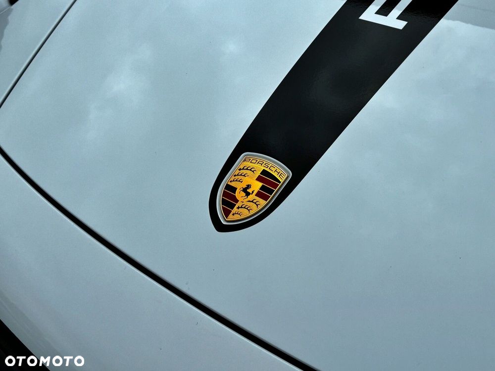 Porsche 911 - 12