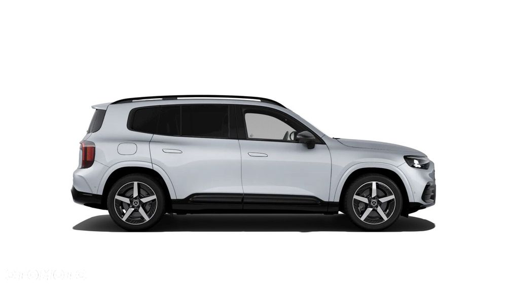 Mercedes-Benz GLB - 14