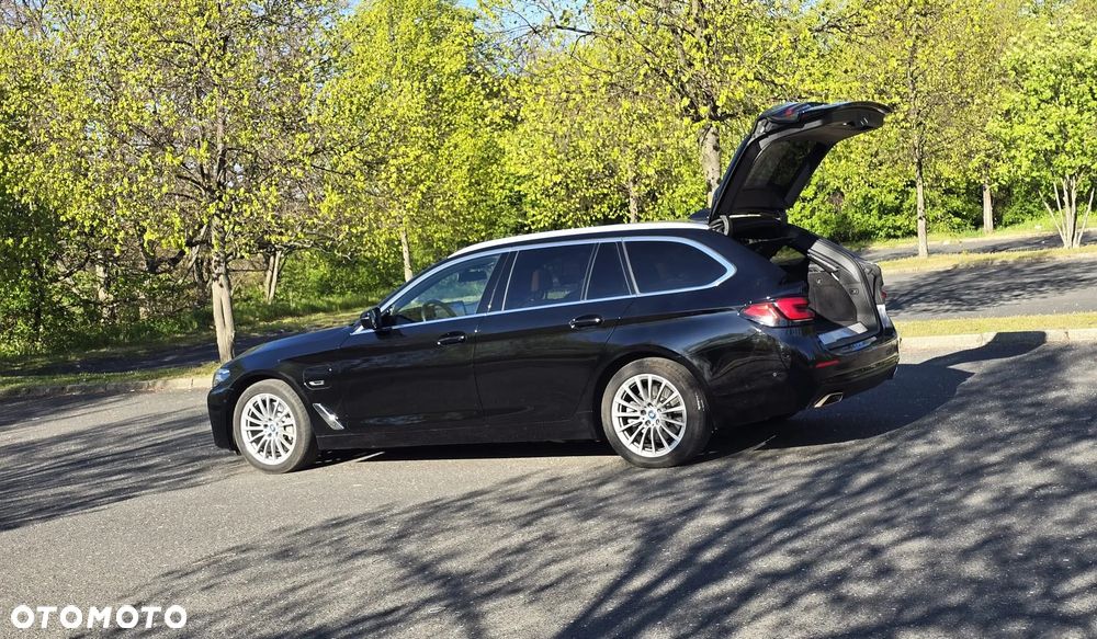 BMW Seria 5 530e Luxury Line sport - 14