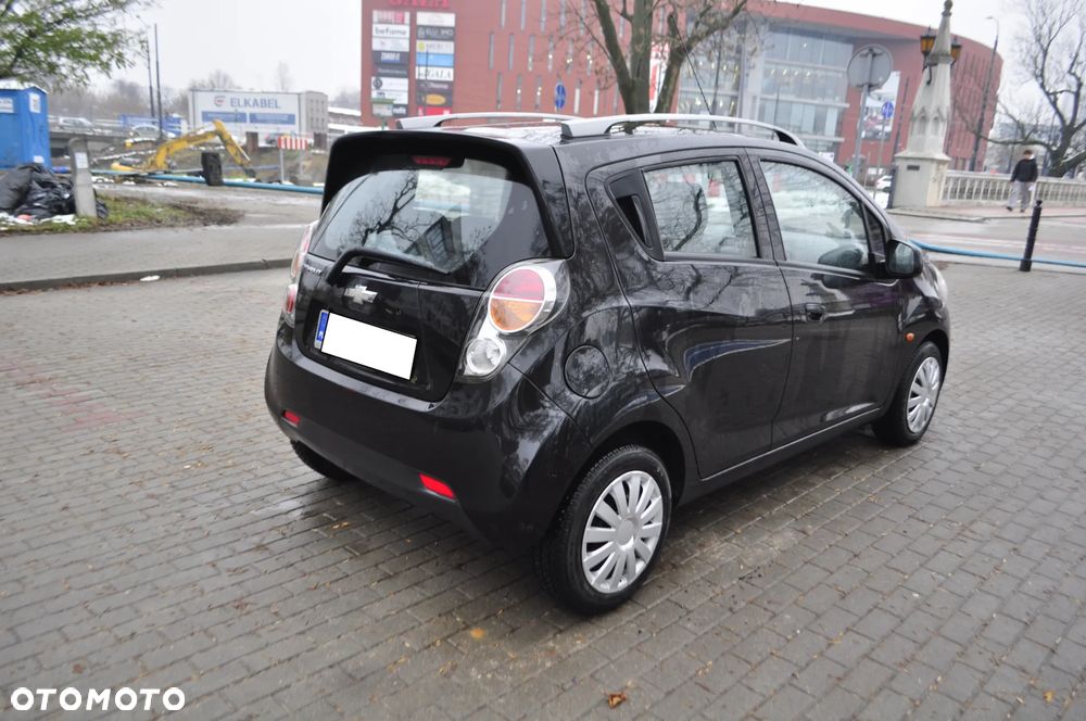 Chevrolet Spark - 4