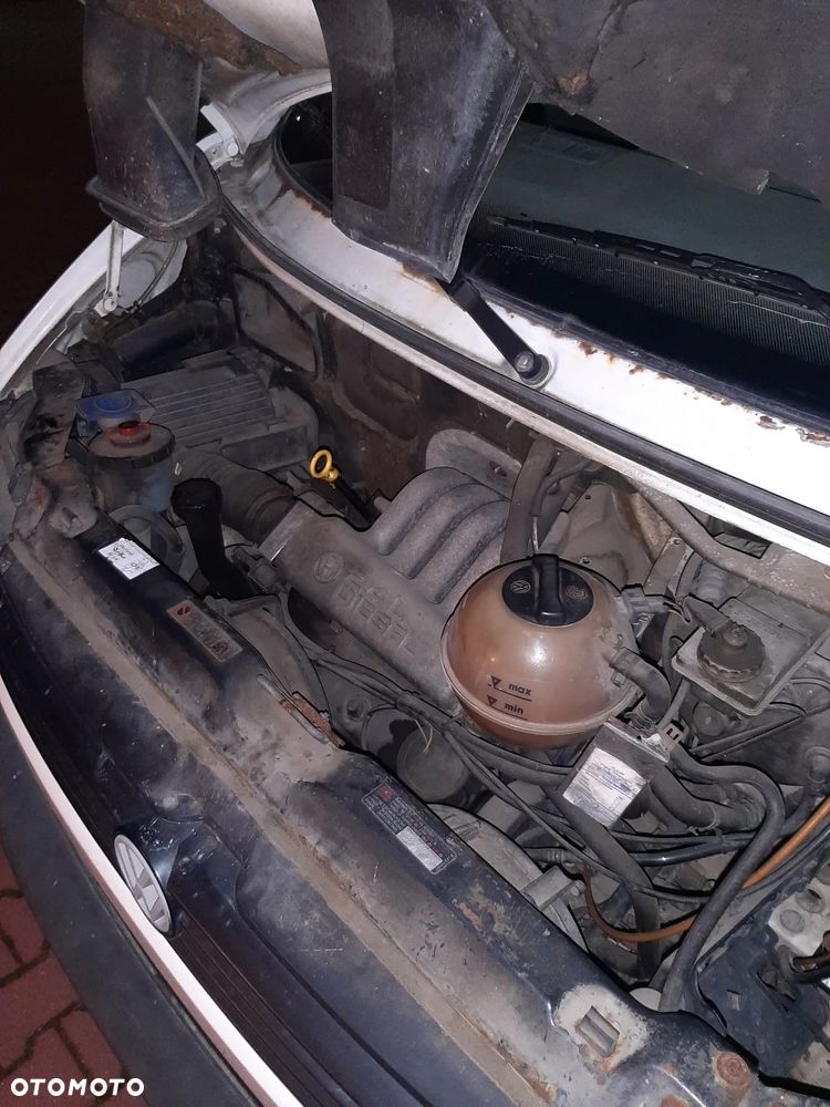 Volkswagen Caravelle - 4