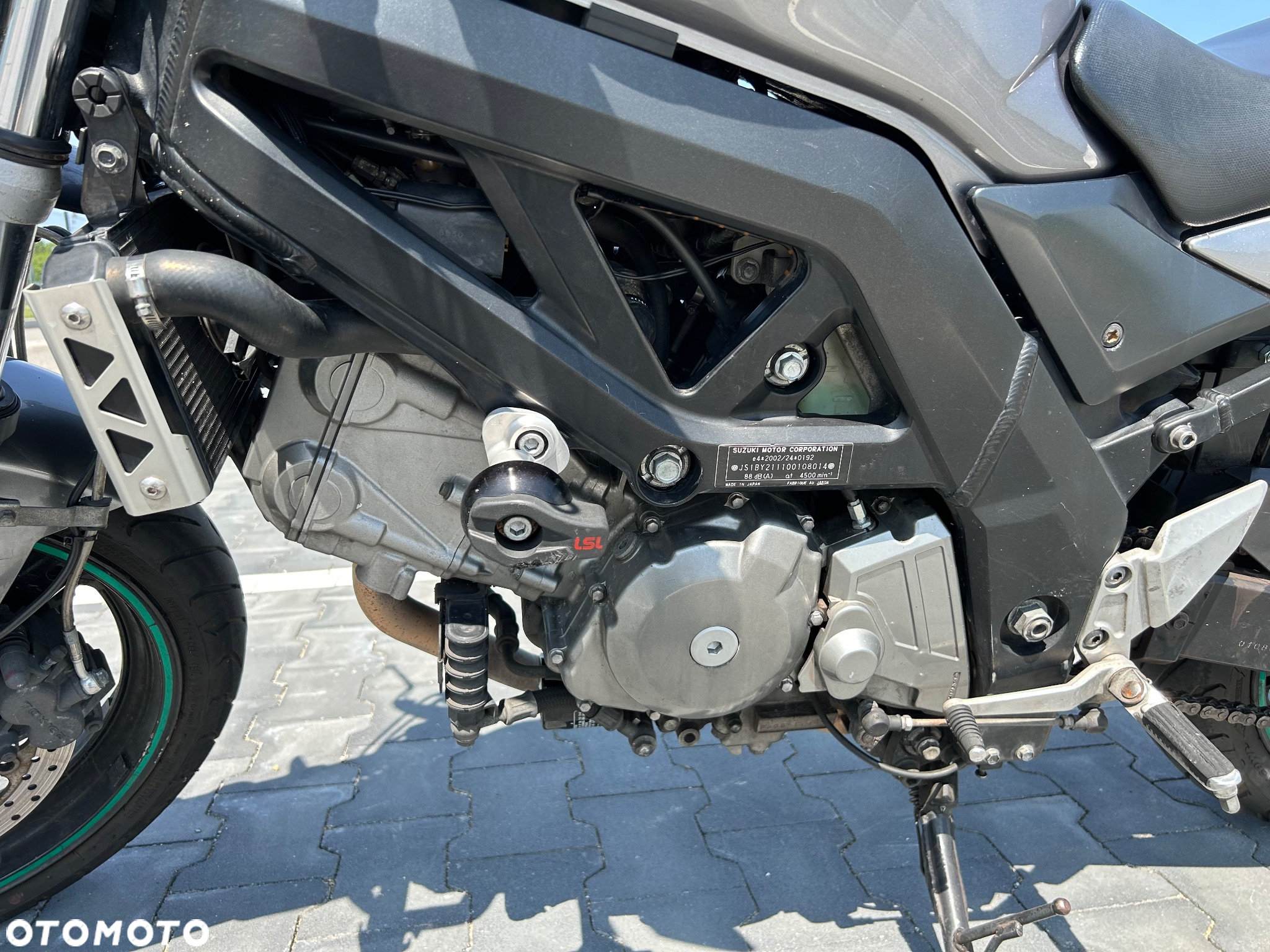 Suzuki SV - 13