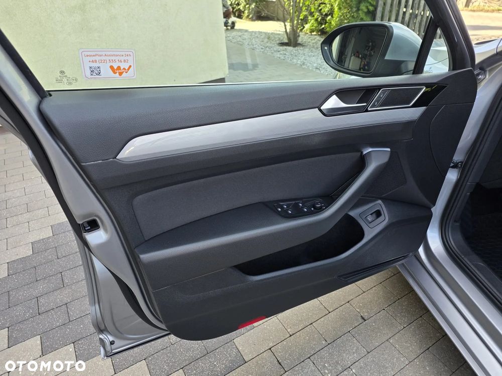 Volkswagen Passat 2.0 TDI EVO Business - 9